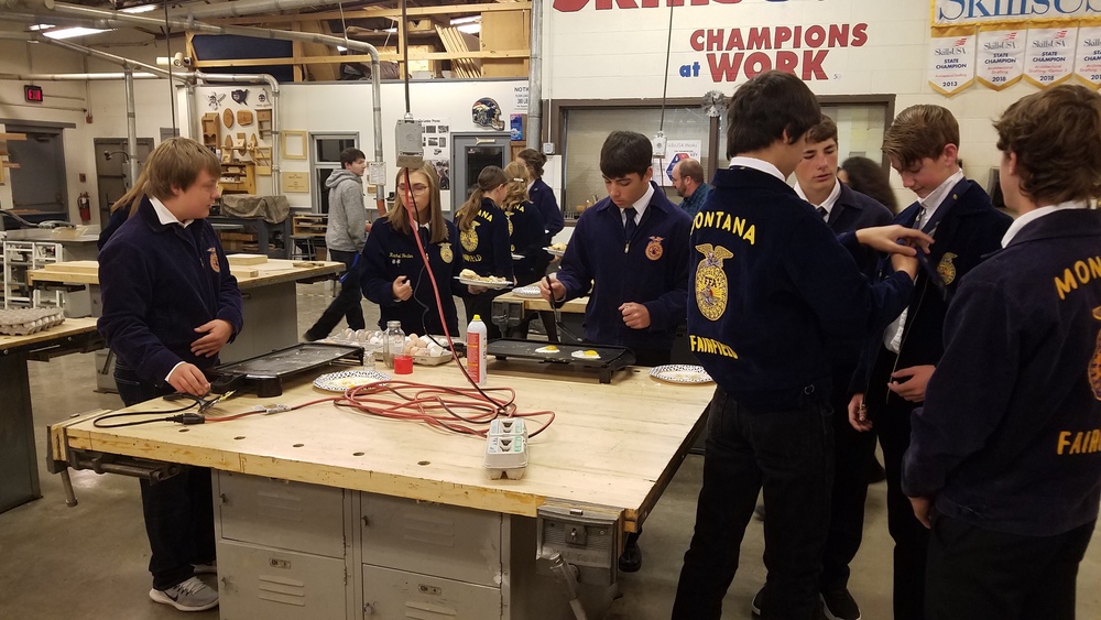 The Fairfield FFA Chapter Making Breakfast!